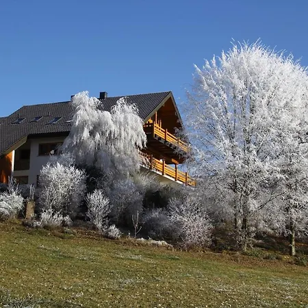 Haus Am شقة Illmensee